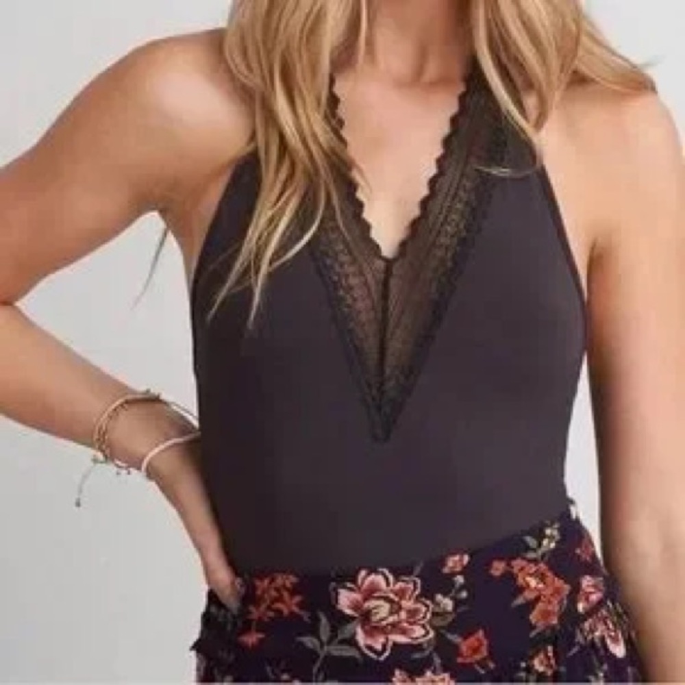 American Eagle Grey Lace Halter Plunge V Neck Bodysuit Size Medium Boho Festival